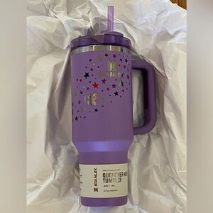 StanleyxOlivia Rodrigo 40oz Flowstate Quencher